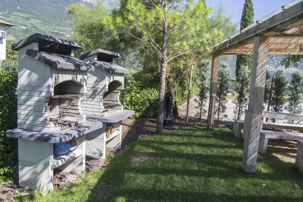 Verdepiano Bed & Camping Riva del Garda Exterior foto